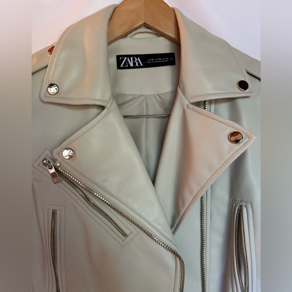ZARA Faux Leather Moto Jacket XS Cream Beige Biker Style Zippers - Picture 5 of 12